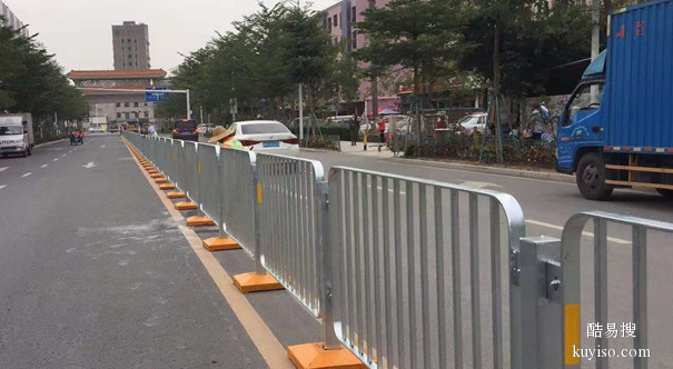 惠州热镀锌工艺深标护栏供应港式护栏多少钱一米