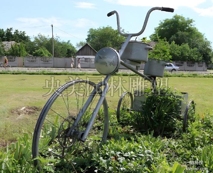 绿色环保玻璃钢自行车造型雕塑,自行车主题雕塑