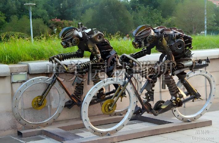 绿色环保玻璃钢自行车造型雕塑,骑行运动人物雕塑