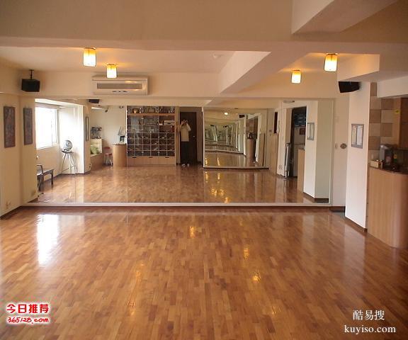 昌平區(qū)定做健身館鏡子 安裝玻璃鏡