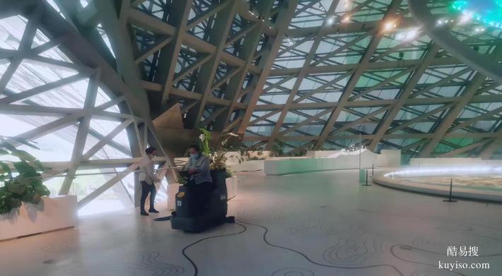 深圳寫字樓、住宅、商業(yè)綜合體日常保潔、開荒清潔、深度清潔