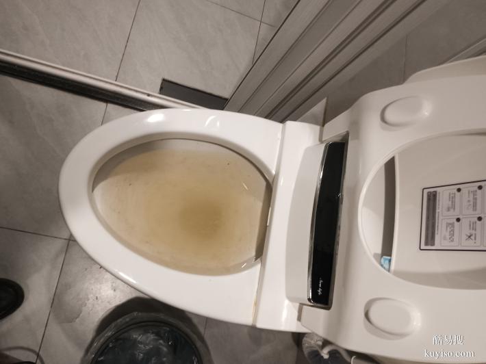 南昌縣專業(yè)疏通各種室內(nèi)外下水管道，清理化糞池 維修水管