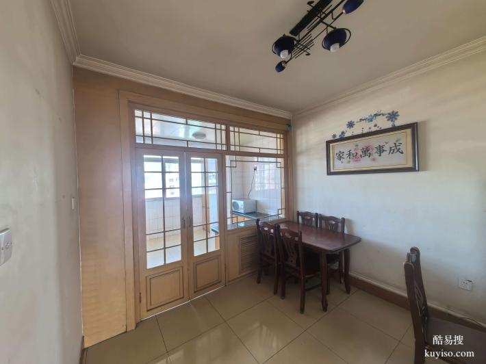 出售青山區(qū)幸福南路16號(hào)街坊住宅一套